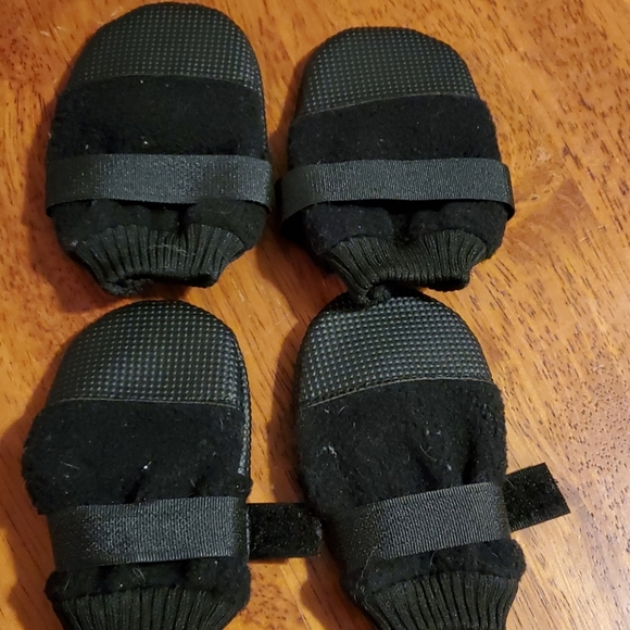 Dog shoes and vest - Picture 2 of 7